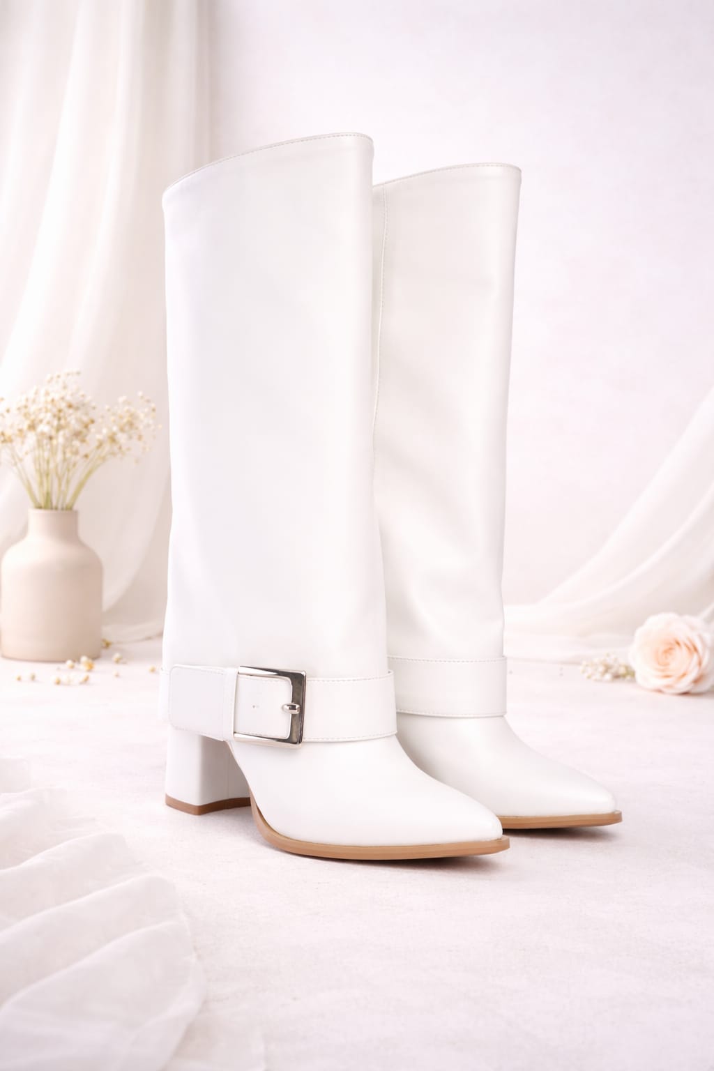 LUCREZIA BLANCA